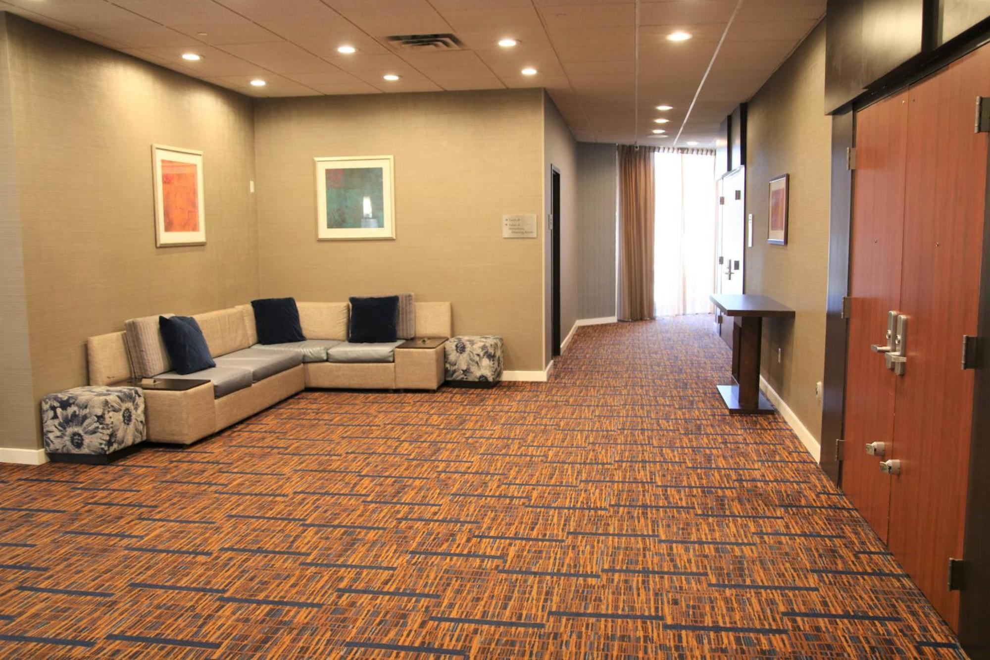 คอร์ทยาร์ด วอเทอร์บิวรี ดาวน์ทาวน์ Hotel วอเตอร์เบอรี ภายนอก รูปภาพ