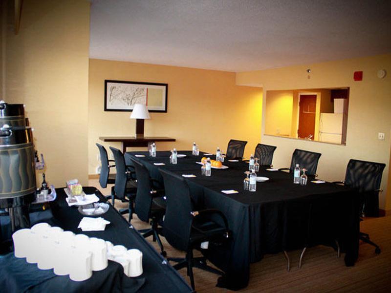 คอร์ทยาร์ด วอเทอร์บิวรี ดาวน์ทาวน์ Hotel วอเตอร์เบอรี ภายนอก รูปภาพ